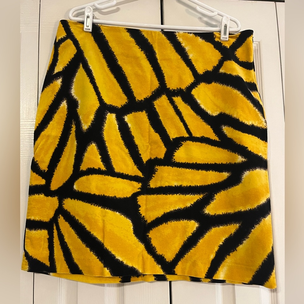 Isaac Mizrahi for Target Yellow/Black Animal Print Velvety Mini Skirt. Size 16.